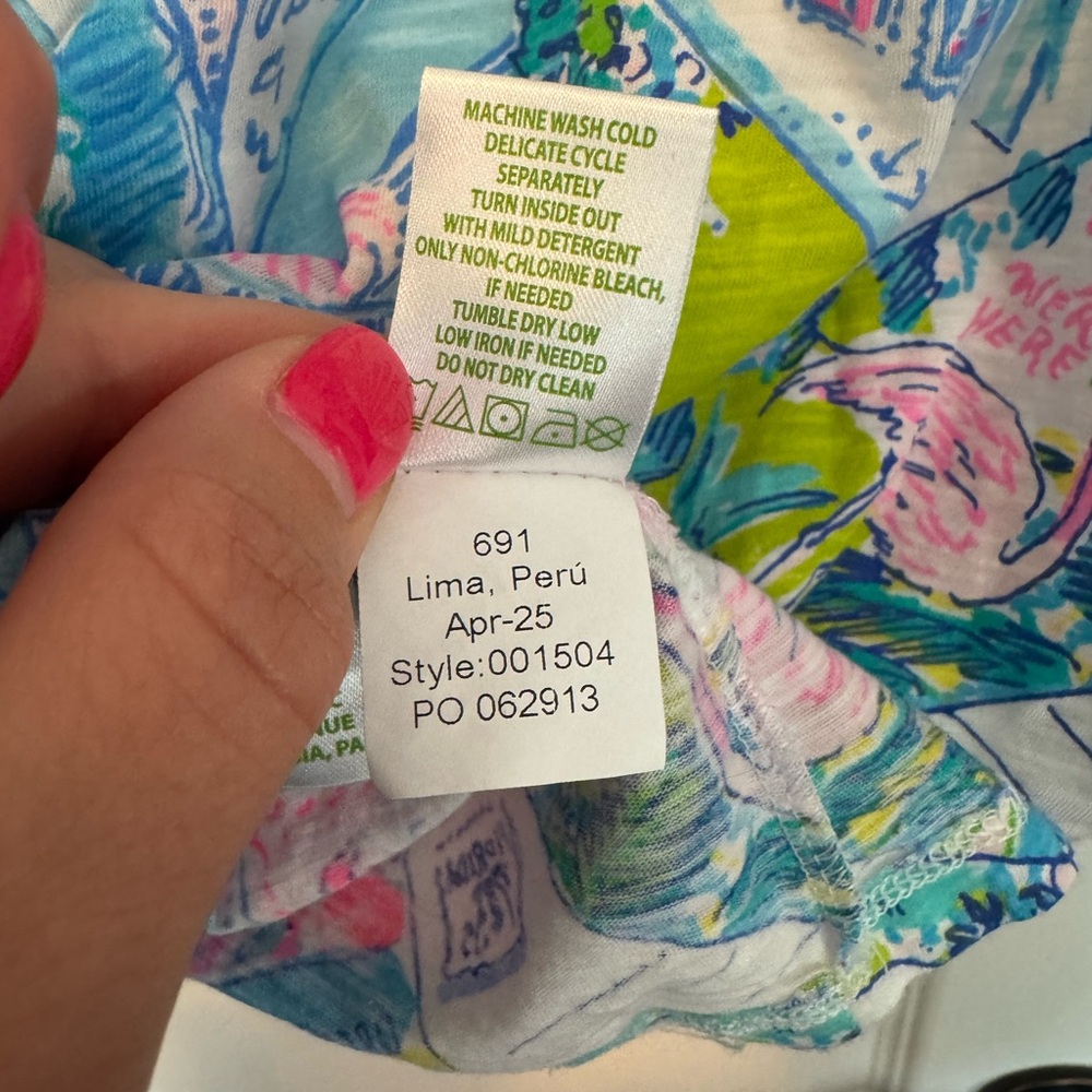 Lilly Pulitzer Etta Wish You Were Here Medium - Picture 7 of 7